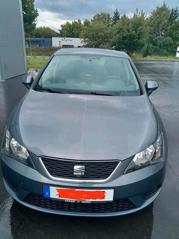 Grau Gebraucht 2017 Seat Ibiza Kleinwagen | 8.200 € (Guter Preis) - Bild 1/4