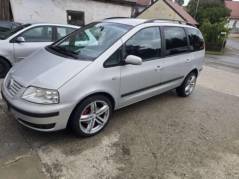 Silber Gebraucht 2000 VW Sharan Van / Kleinbus | 2.400 € (Fairer Preis) - Bild 1/4