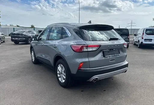 Gebraucht Ford Kuga Titanium 224 PS (164 kW) 2022 Silber SUV