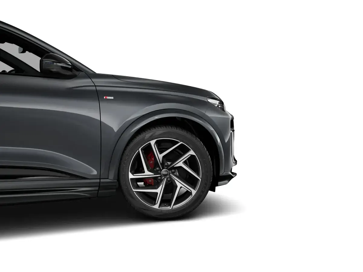 Gebraucht Audi Q6 Sportback e-tron Basis 314 kW (428 PS) 2026 Daytonagrau perleffekt (metallic) SUV