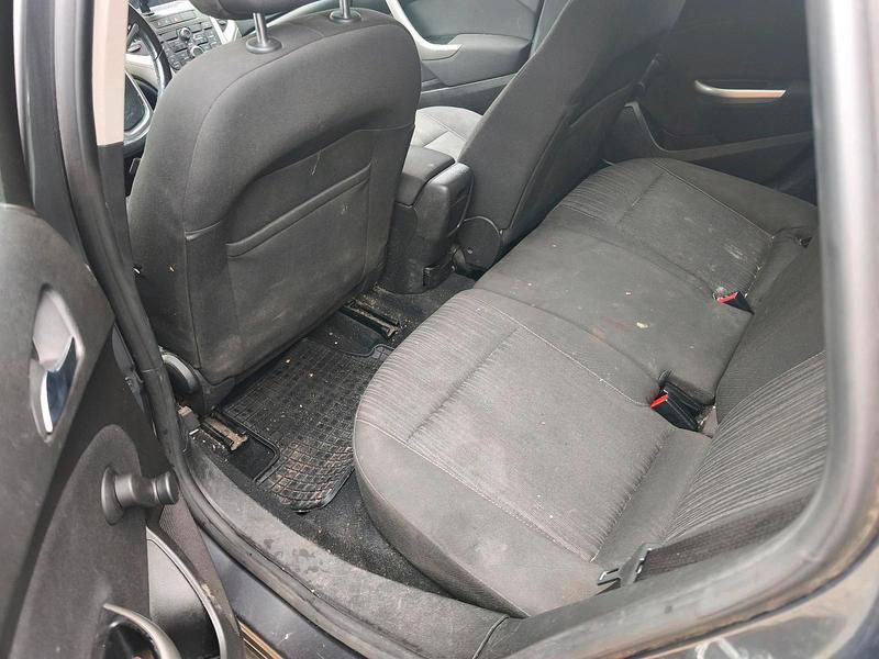 Gebraucht Opel Astra 125 PS (91 kW) 2011 Grau Kombi