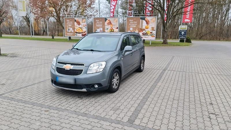 Gebraucht Chevrolet Orlando 163 PS (119 kW) 2011 Grau Van / Kleinbus