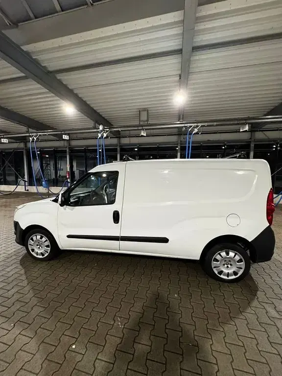 Gebraucht Fiat Doblò 105 PS (77 kW) 2013 Weiß Van / Kleinbus