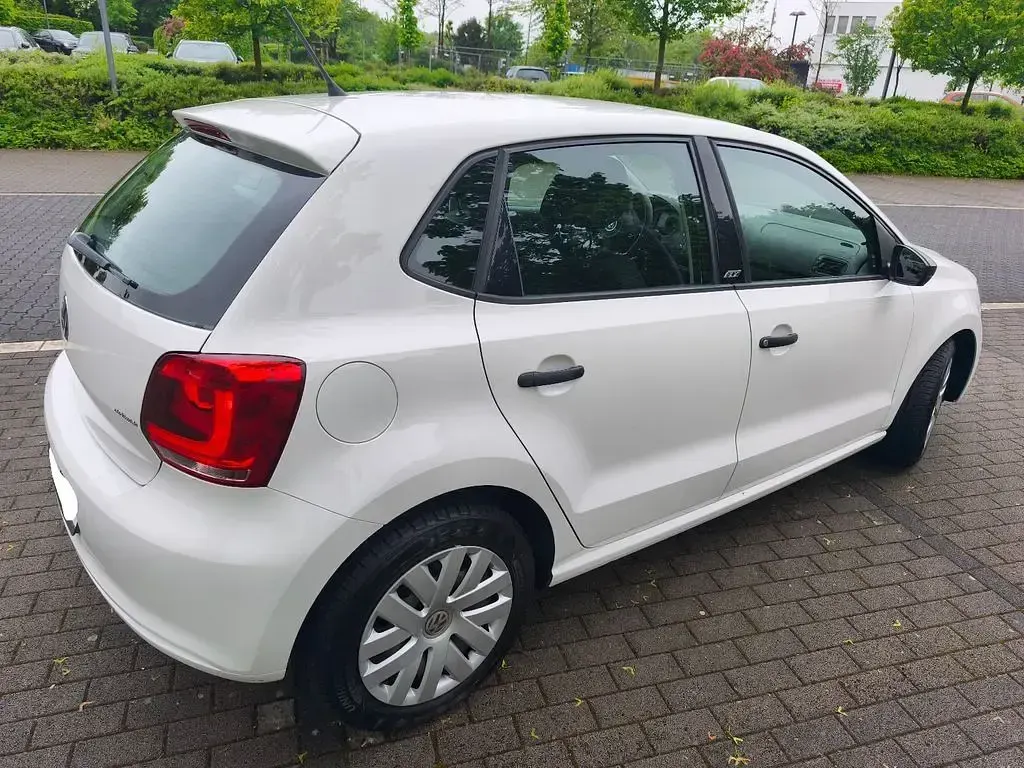 Second-hand VW Polo Trendline 60 CP (44 kW) 2011 Alb Hatchback