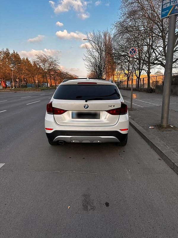 Gebraucht BMW X1 184 PS (135 kW) 2015 Weiß SUV