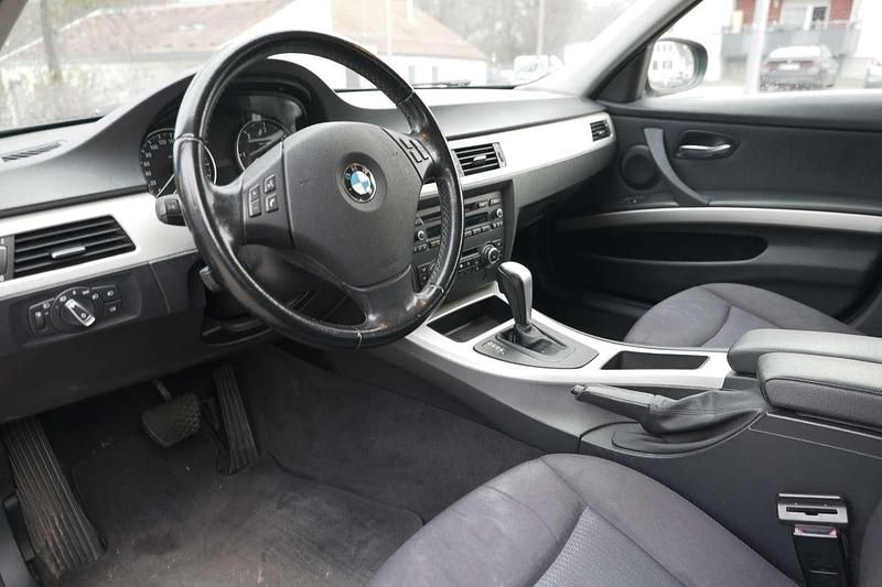 Gebraucht BMW 320 184 PS (135 kW) 2011 Kombi