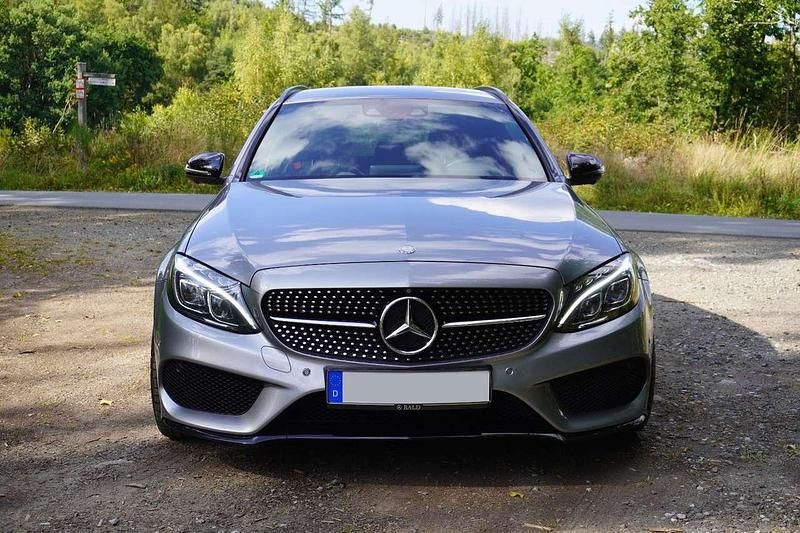 Grau Gebraucht 2015 Mercedes C450 AMG AMG Kombi | 32.000 € (Fairer Preis) - Bild 1/4