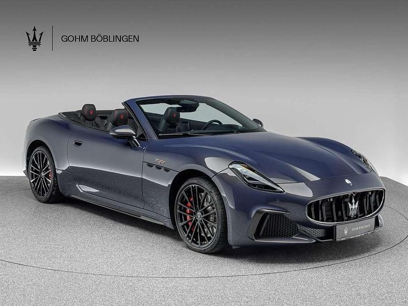 Neu Maserati GranCabrio 549 PS (403 kW) 2025 Night interaction Cabrio