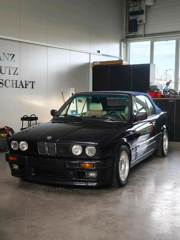 Gebraucht 1991 BMW 325 Cabriolet Shadowline Cabrio | 29.500 € - Bild 1/4