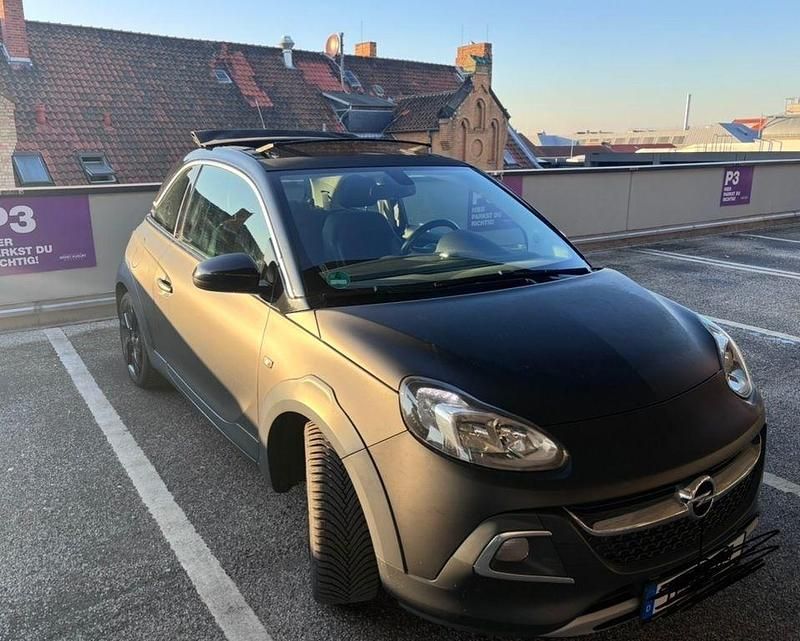 Gebraucht Opel Adam Rocks Rocks 116 PS (85 kW) 2015 Schwarz Kleinwagen
