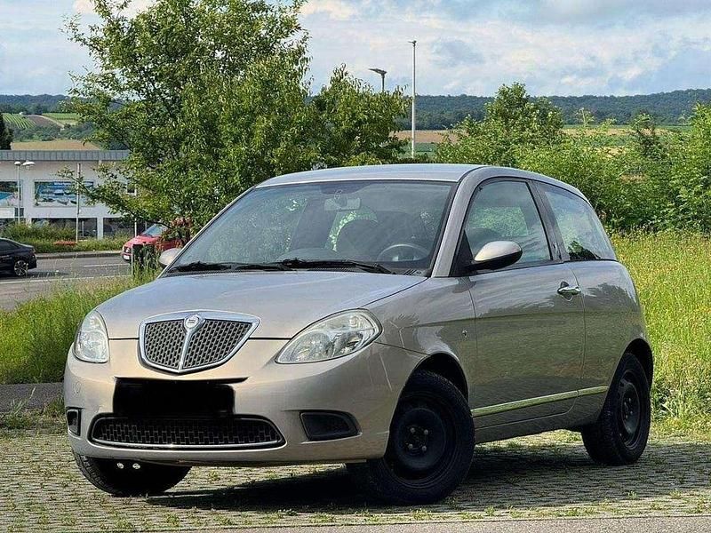 Second-hand Lancia Ypsilon 60 CP (44 kW) 2007 Gri Hatchback