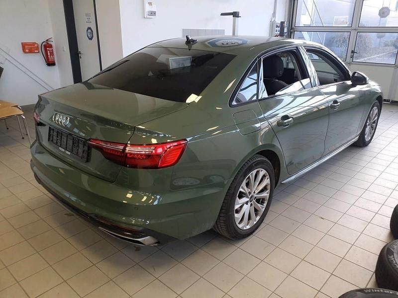 Gebraucht Audi A4 Advanced 136 PS (100 kW) 2023 Grün Limousine