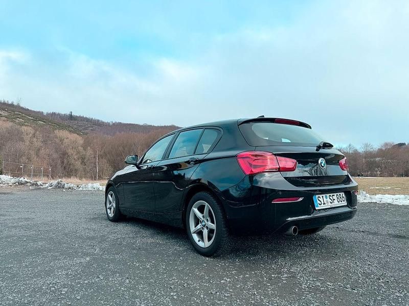 Gebraucht BMW 116 109 PS (80 kW) 2017 Schwarz Kleinwagen