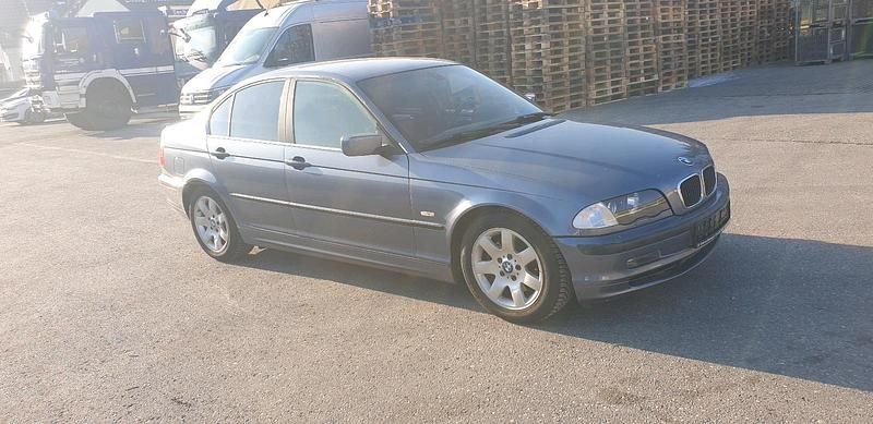 Blau Gebraucht 2000 BMW 328 Limousine | 5.500 € (Guter Preis) - Bild 1/4