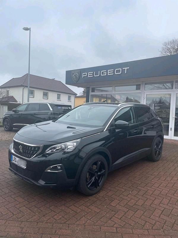 Schwarz Gebraucht 2023 Peugeot 3008 Active SUV | 16.000 € (Superpreis) - Bild 1/4