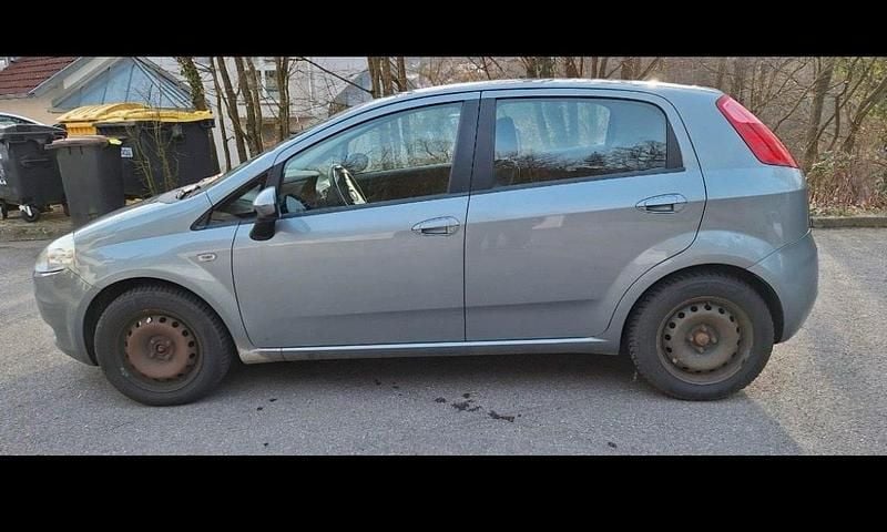 Grau Gebraucht 2009 Fiat Punto Kleinwagen | 999 € - Bild 1/4