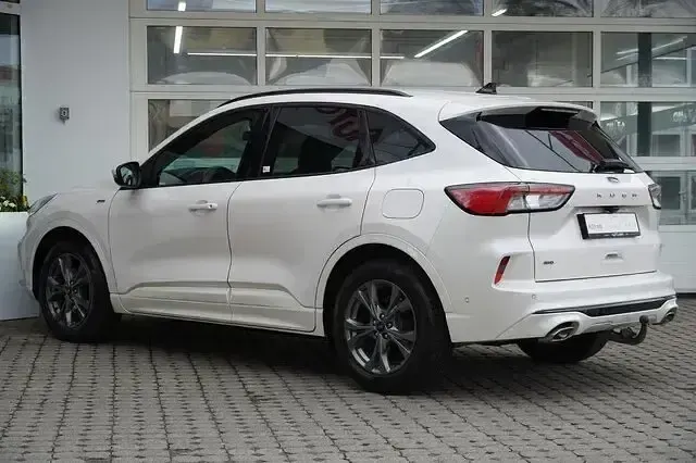 Gebraucht Ford Kuga 190 PS (139 kW) 2020 Arktisweißmetallic (metallic) SUV