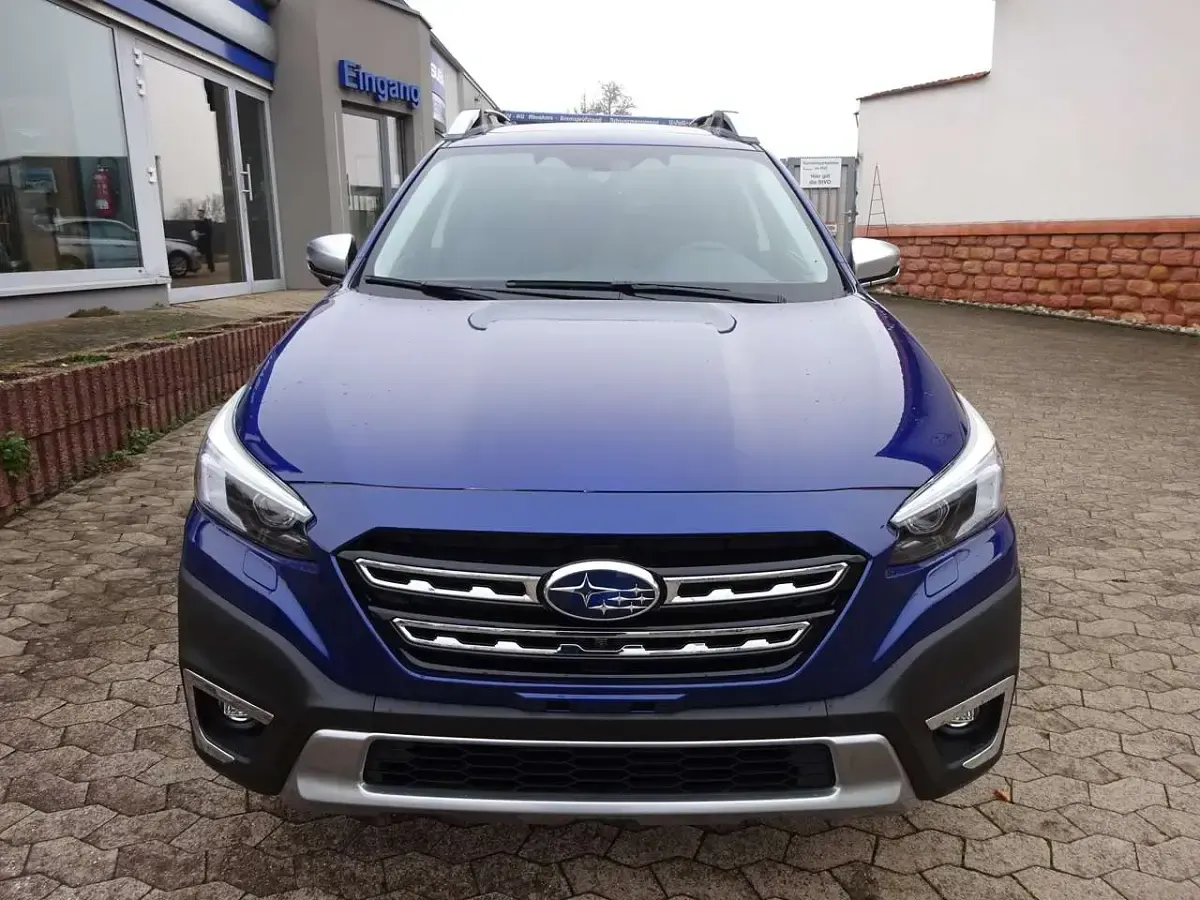 Neu Subaru Outback Platinum 169 PS (124 kW) 2026 Sapphire blue Kombi