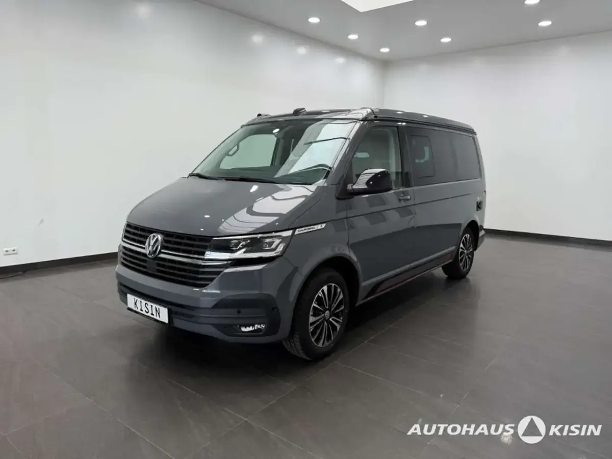 Gebraucht VW California Edition 150 PS (110 kW) 2023 Grau Van