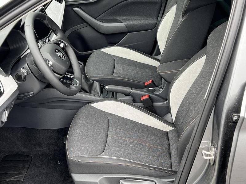 Neu Skoda Scala Selection 95 PS (69 kW) 2025 Kleinwagen