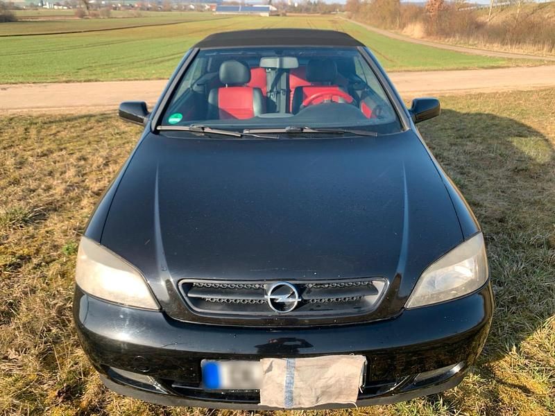 Gebraucht Opel Astra Cabriolet 147 PS (108 kW) 2002 Schwarz Cabrio