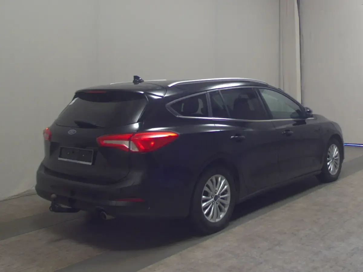 Używany Ford Focus Titanium 150 KM (110 kW) 2020 Czarny Kombi