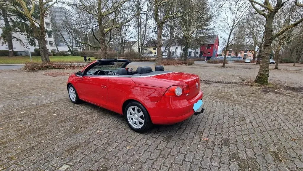 Gebraucht VW Eos 122 PS (89 kW) 2008 Rot Cabrio