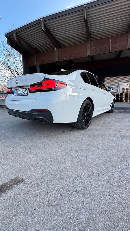 Gebraucht BMW 530e Comfort Edition 2020 Weiß Limousine