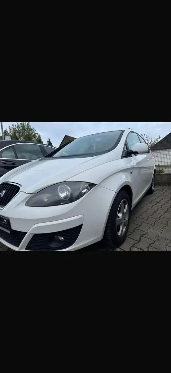 Gebraucht Seat Altea XL 105 PS (77 kW) 2012 Weiß Van / Kleinbus