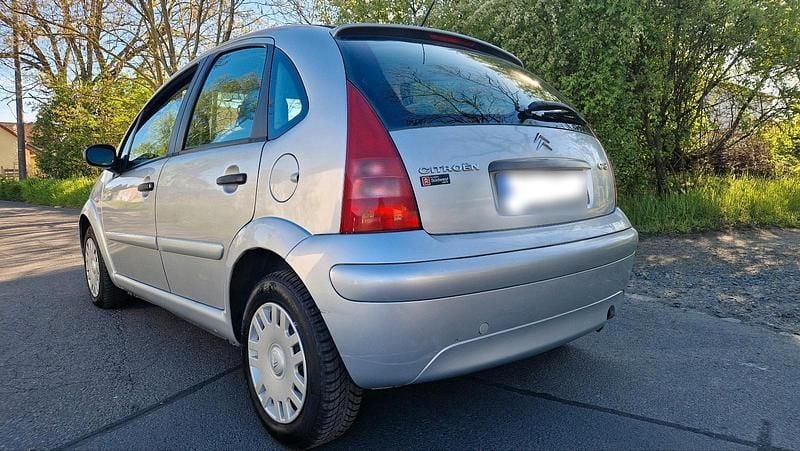 Gebraucht Citroën C3 60 PS (44 kW) 2005 Silber Kleinwagen