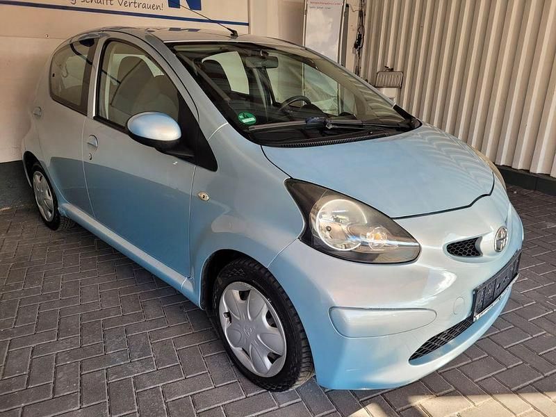 Blau Gebraucht 2006 Toyota Aygo Cool Kleinwagen | 2.500 € (Fairer Preis) - Bild 1/4