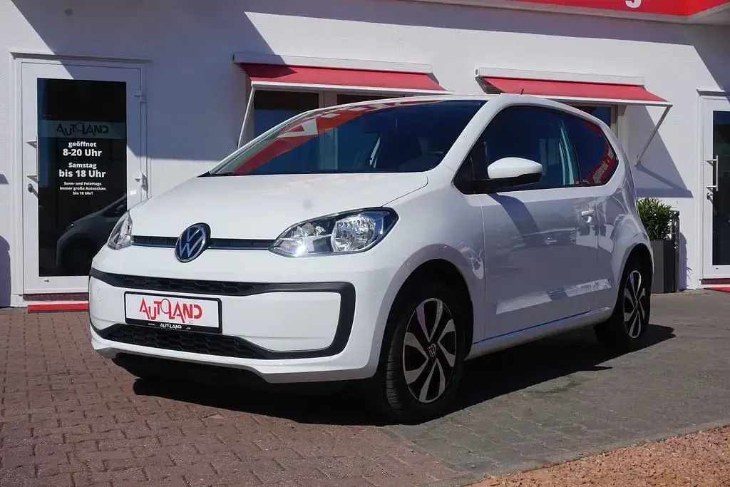 Second-hand VW up! Active 65 CP (47 kW) 2024 Alb Hatchback