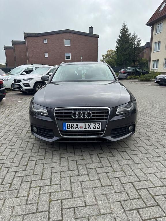 Violet Gebraucht 2009 Audi A4 Ambiente Kombi | 6.599 € (Fairer Preis) - Bild 1/4