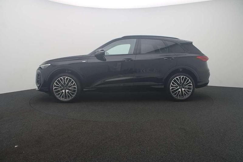 Gebraucht Audi Q5 S-Line 204 PS (150 kW) 2025 Mythosschwarz metallic SUV