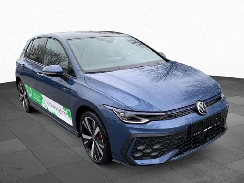 Gebraucht VW Golf VIII GTE 272 PS (200 kW) 2024 Anemonenblaumetallic Limousine