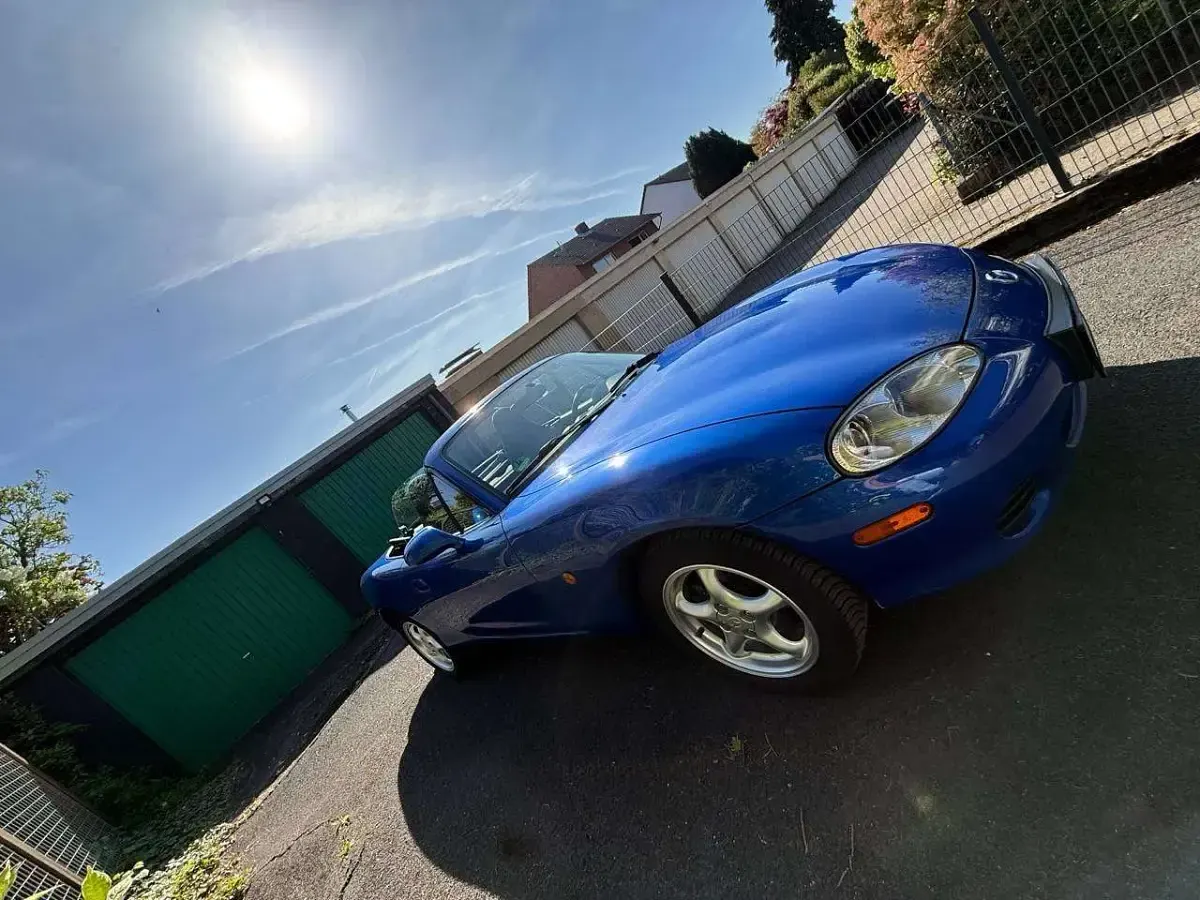Używany Mazda MX5 110 KM (80 kW) 2002 Niebieski Kabriolet