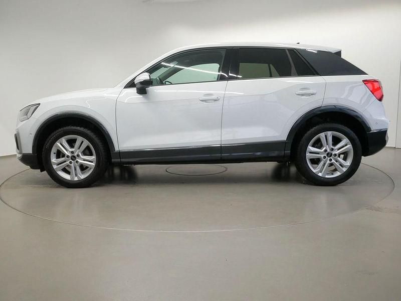 Używany Audi Q2 Advanced 150 KM (110 kW) 2024 Biały SUV