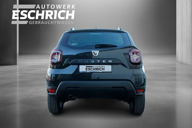 Gebraucht Dacia Duster Comfort 101 PS (74 kW) 2021 Schwarz SUV