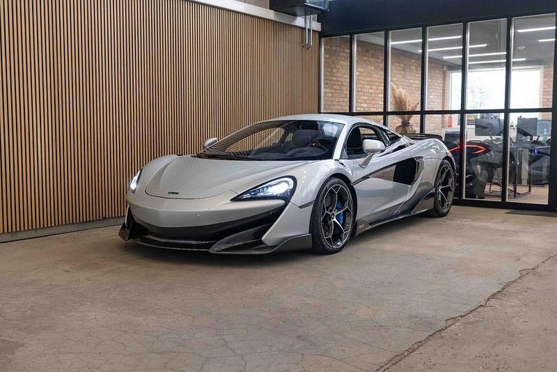 Grau Gebraucht 2020 McLaren 600LT Coupé | 271.320 € - Bild 1/4