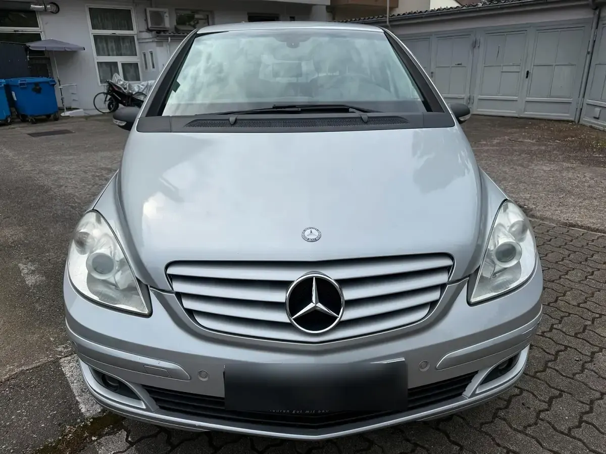 Gebraucht Mercedes B170 116 PS (85 kW) 2008 Silber Van / Kleinbus