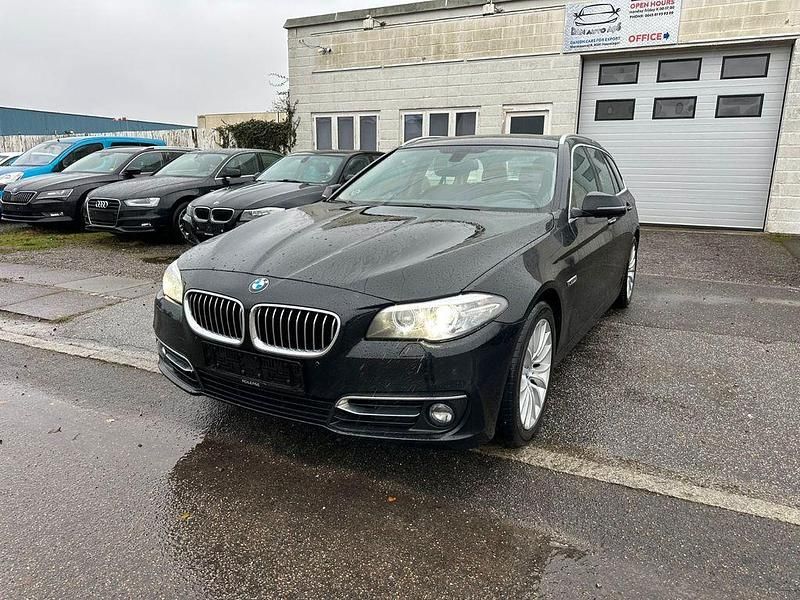Schwarz Gebraucht 2014 BMW 520 Sport Line Kombi | 8.800 € (Guter Preis) - Bild 1/4
