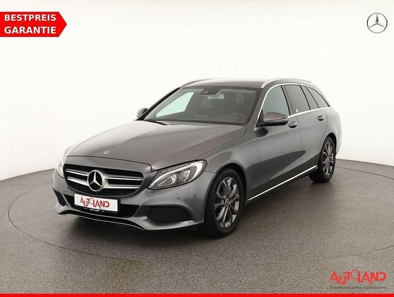 Grau Gebraucht 2017 Mercedes C300 Avantgarde Kombi | 24.490 € (Fairer Preis) - Bild 1/4