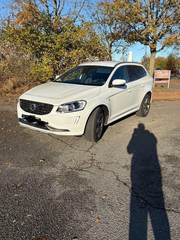 Gebraucht Volvo XC60 Ocean Race 190 PS (139 kW) 2016 Weiß SUV