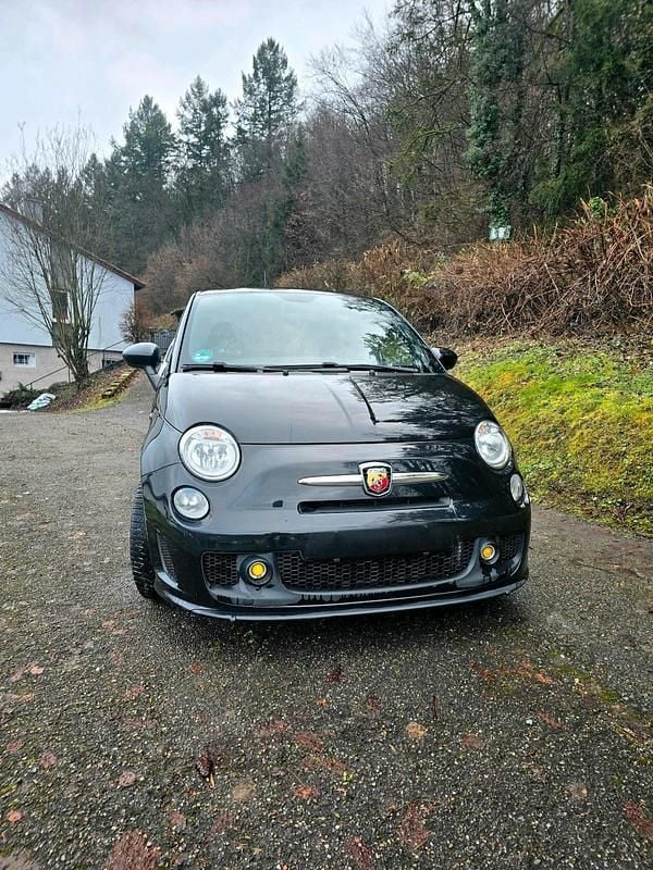 Schwarz Gebraucht 2015 Fiat 500 Abarth Kleinwagen | 9.595 € - Bild 1/4