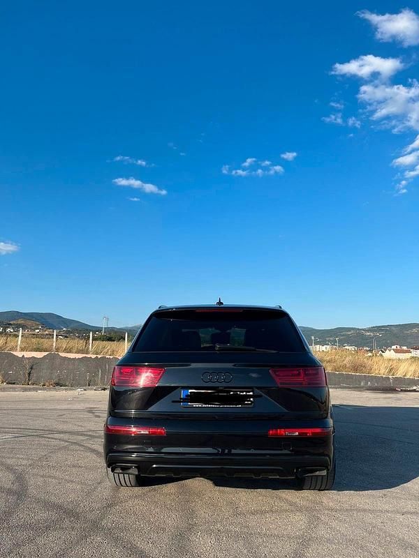 Second-hand Audi Q7 272 CP (200 kW) 2018 Negru SUV
