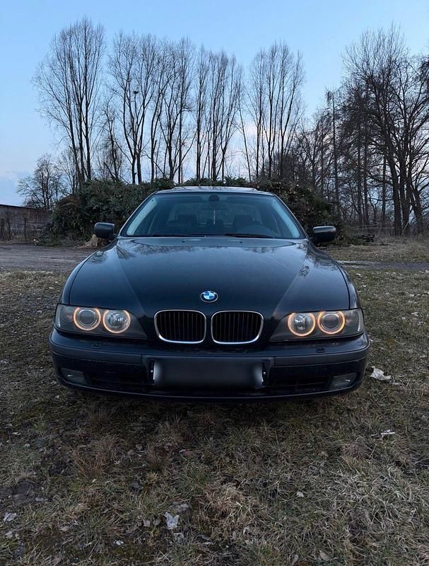 Gebraucht BMW 523 170 PS (125 kW) 1999 Schwarz Limousine