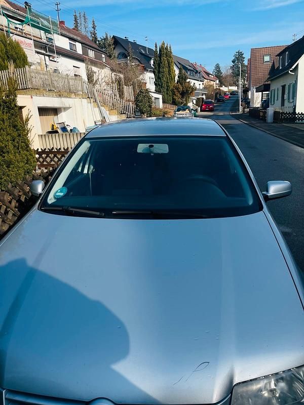 Gebraucht VW Bora 105 PS (77 kW) 2002 Grau Limousine