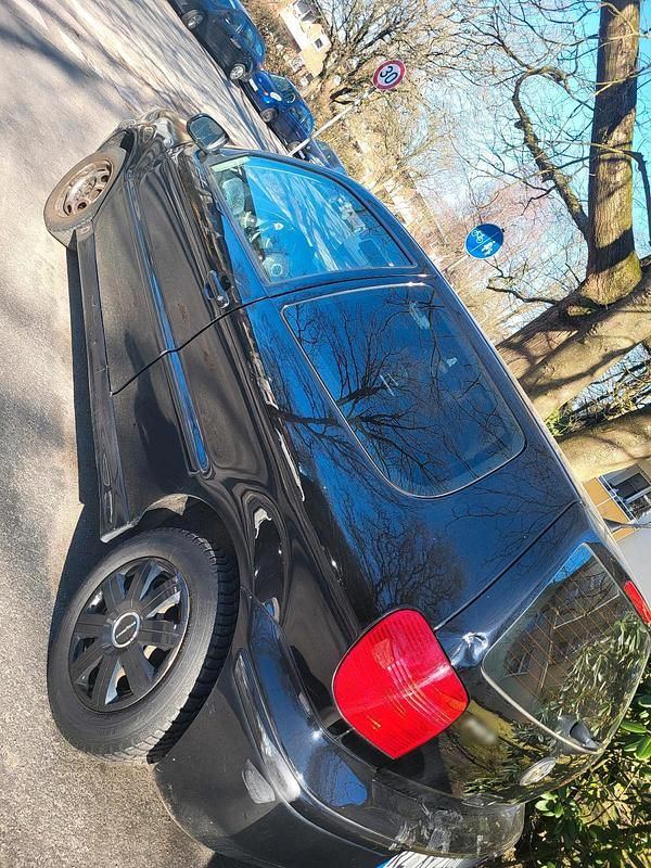 Gebraucht VW Polo 50 PS (36 kW) 2001 Schwarz Kleinwagen