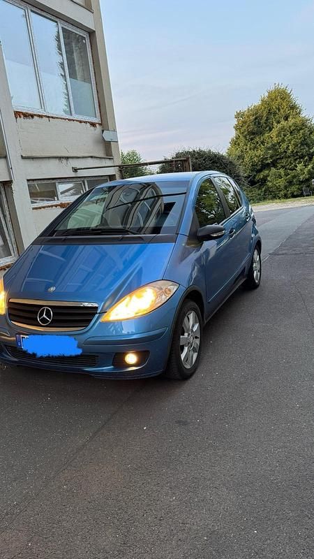 Blau Gebraucht 2007 Mercedes A150 Kleinwagen | 2.700 € (Fairer Preis) - Bild 1/4