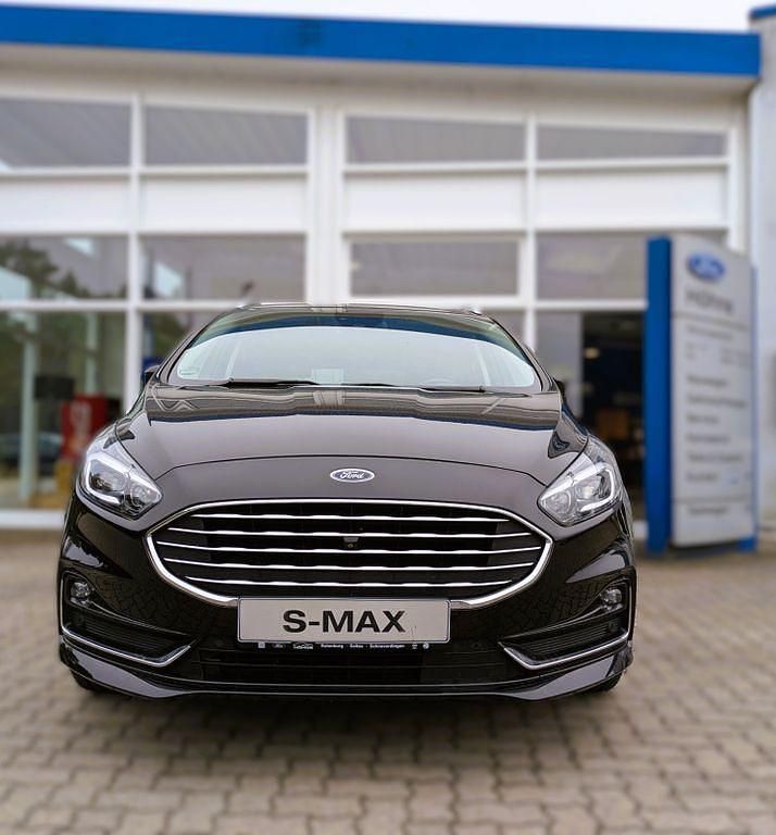 Gebraucht Ford S-MAX Titanium 190 PS (139 kW) 2021 Schwarz Van / Kleinbus